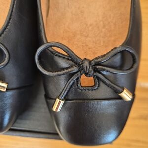 Vionic KLARA Black Nappa Leather Ballet Flats with Bow Accent